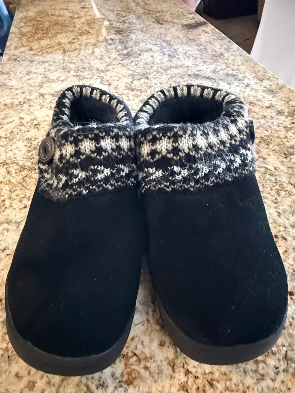 Clarks Black Slip-On Knit Cuff Kids Slippers